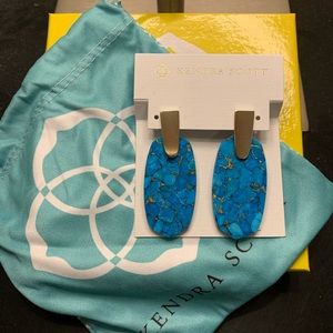 NWT Kendra Scott Aragon Drop Earrings Turquoise
